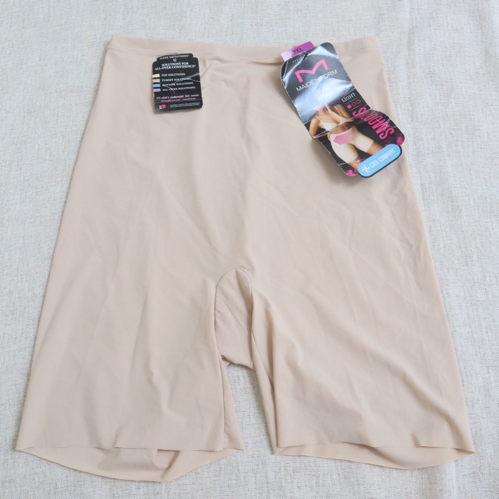 Maidenform Shorty Light Shape Wear NWT
